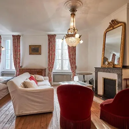 La Casa Consuelo ~ Piscine ~ Jardin ~ Centre بيت للعطل قرقشونه